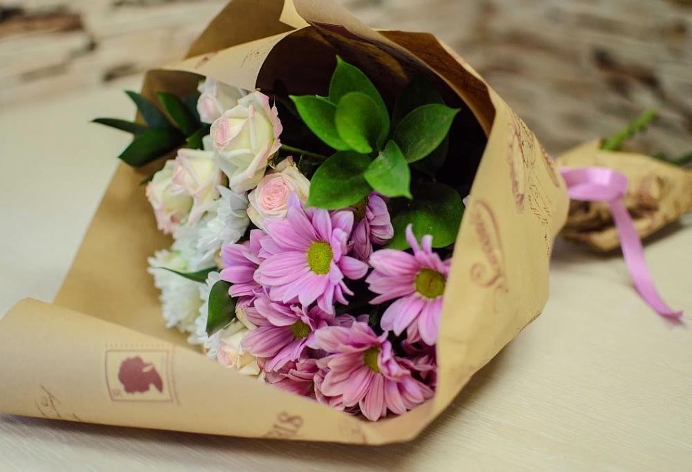 Букет цветов из: Розы и Хризантемы в Куркино