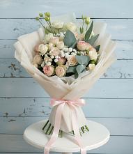 Букет цветов из:  Розы и Лизиантусы в Куркино