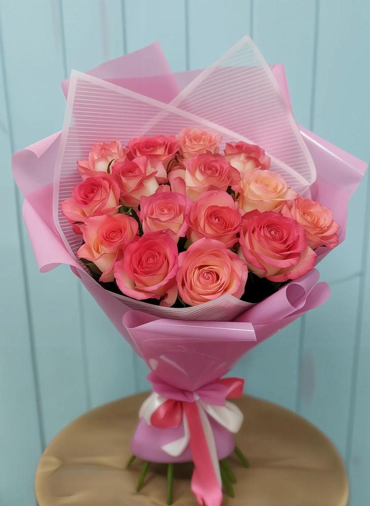 Букет 15 Розовых роз Равель в Куркино
