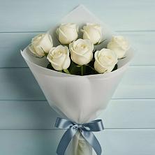 Букет 7 Белых роз Эдлесс Лав в Куркино