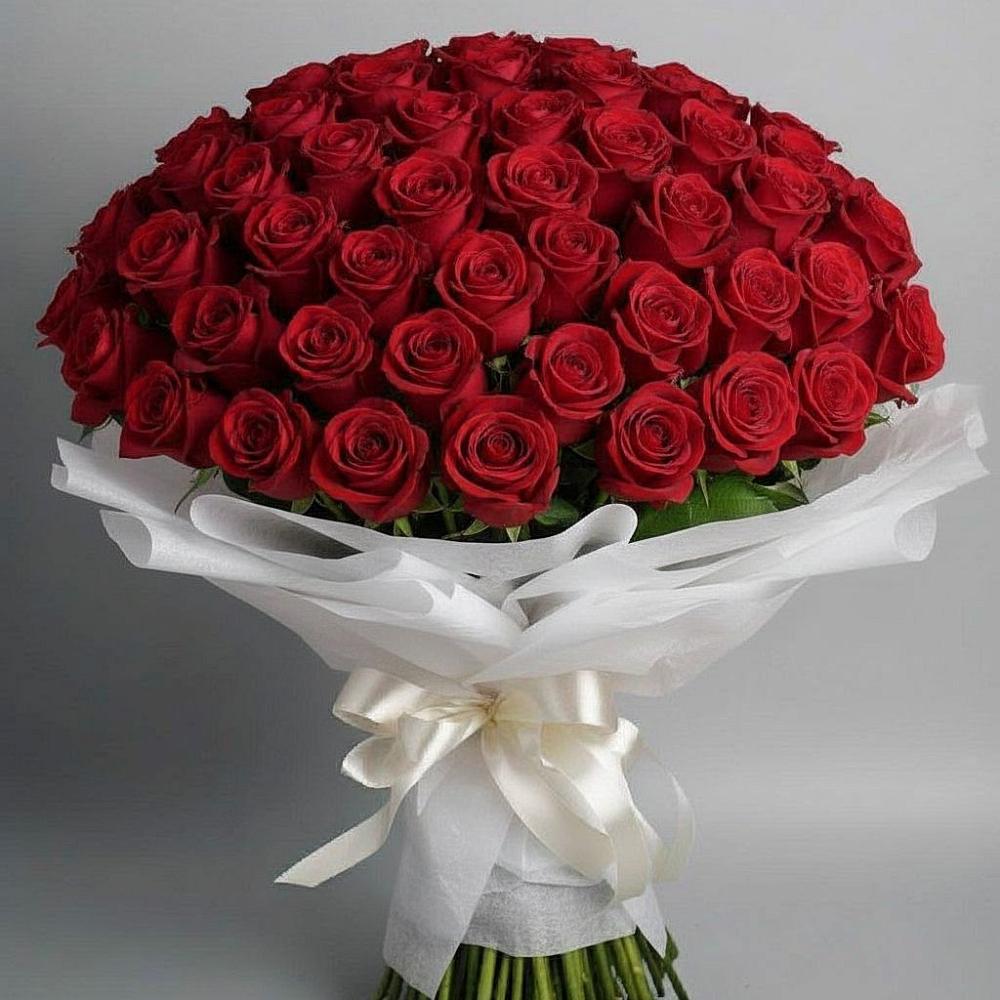 Букет 101 Красная роза Блэк Мэджик в Куркино