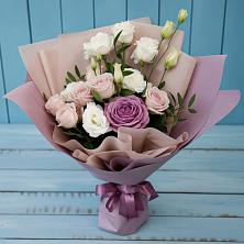 Букет цветов из:  Розы и Лизиантусы в Куркино