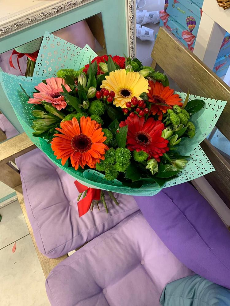 Букет цветов из: Герберы, Хризантемы и Альстромерии в Куркино