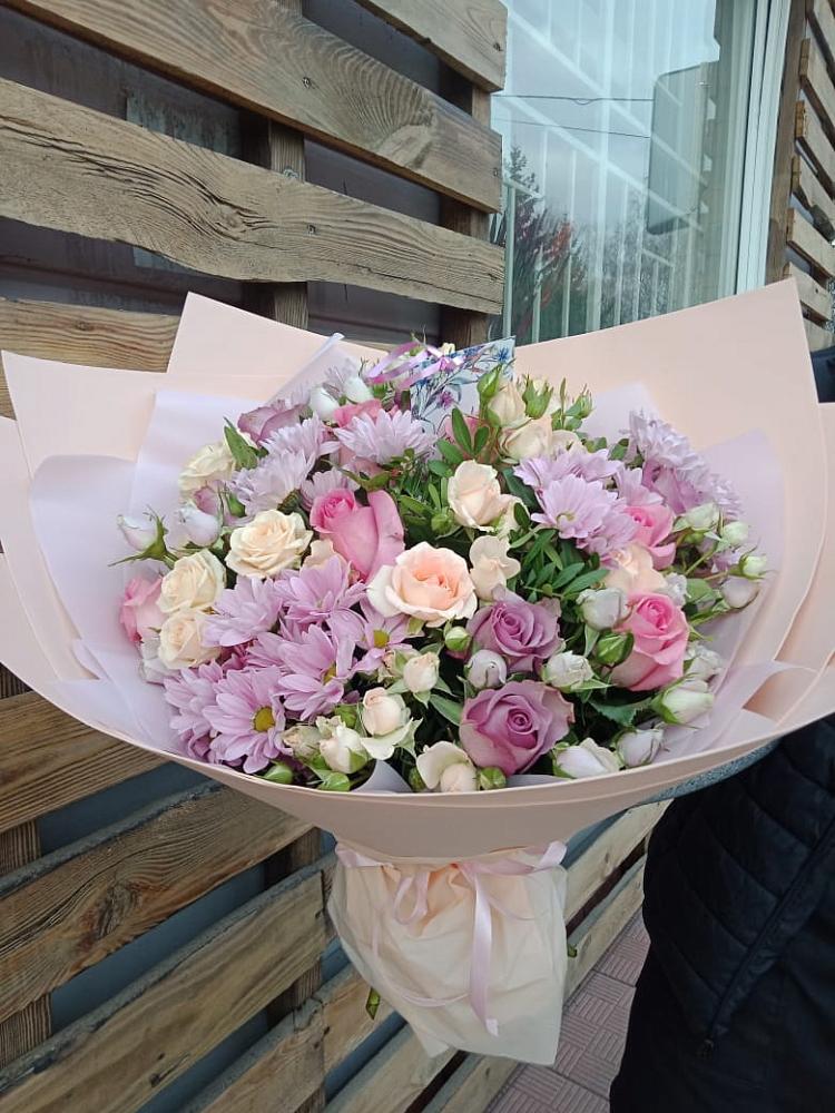 Букет цветов из: Розы и Хризантемы в Куркино