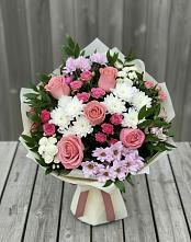 Букет цветов из:  Альстромерии, Гвоздики, Розы и Хризантемы в Куркино