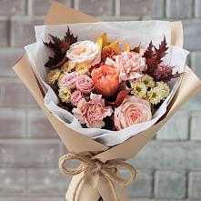 Букет цветов из:  Гвоздики, Хризантемы и Розы в Куркино