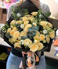 Букет цветов из:  Розы и Лизиантусы в Куркино