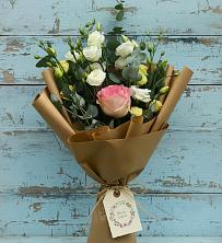 Букет цветов из:  Розы и Лизиантусы в Куркино